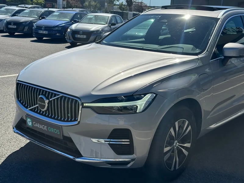 Photo de la voiture VOLVO XC60 T6 AWD Hybride rechargeable 253 ch+145 ch Geartronic 8 Start