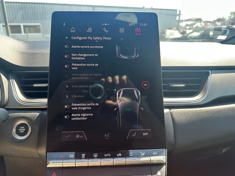 Photo de la voiture RENAULT CAPTUR Eco-G 100 ch Techno