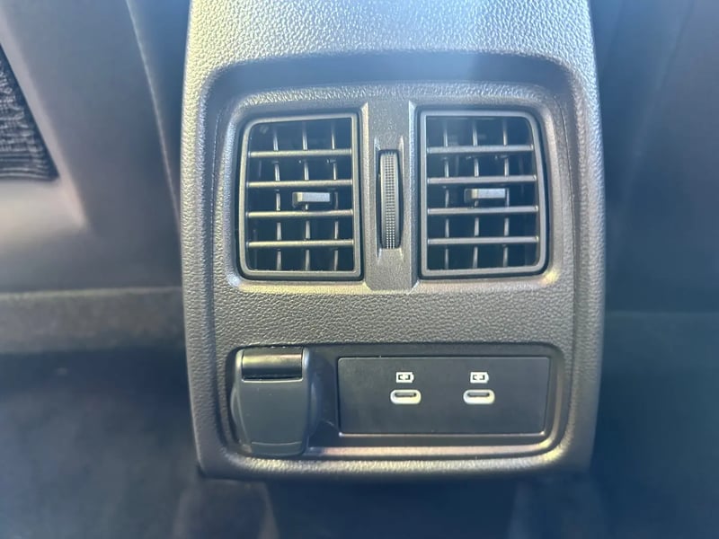 Photo de la voiture RENAULT CAPTUR Eco-G 100 ch Techno