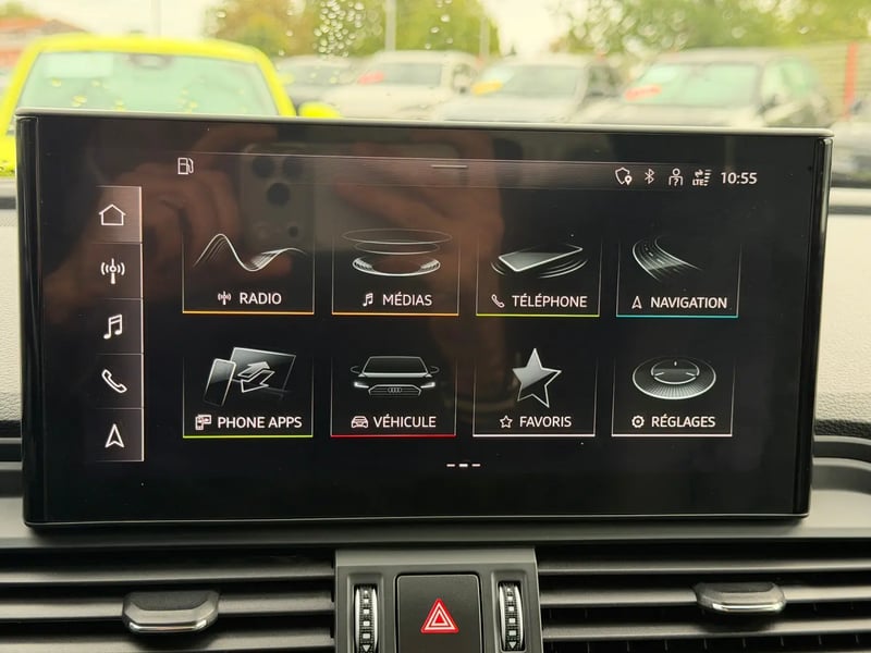 Photo de la voiture AUDI Q5 SPORTBACK 40 TDI 204 S tronic 7 Quattro Design