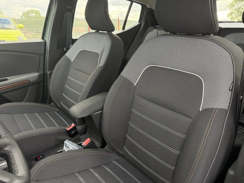 Photo de la voiture DACIA SANDERO TCe 90 CVT Stepway Expression