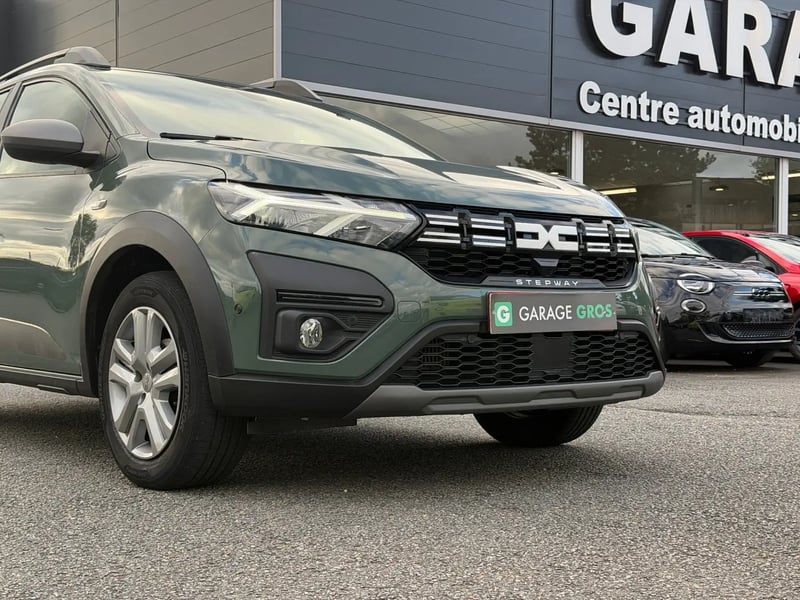 Photo de la voiture DACIA SANDERO TCe 90 CVT Stepway Expression