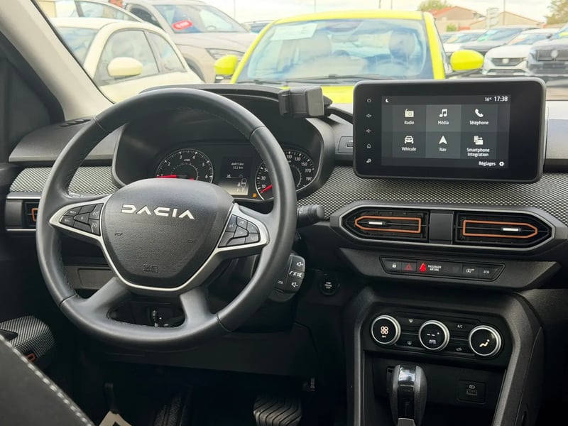 Photo de la voiture DACIA SANDERO TCe 90 CVT Stepway Expression