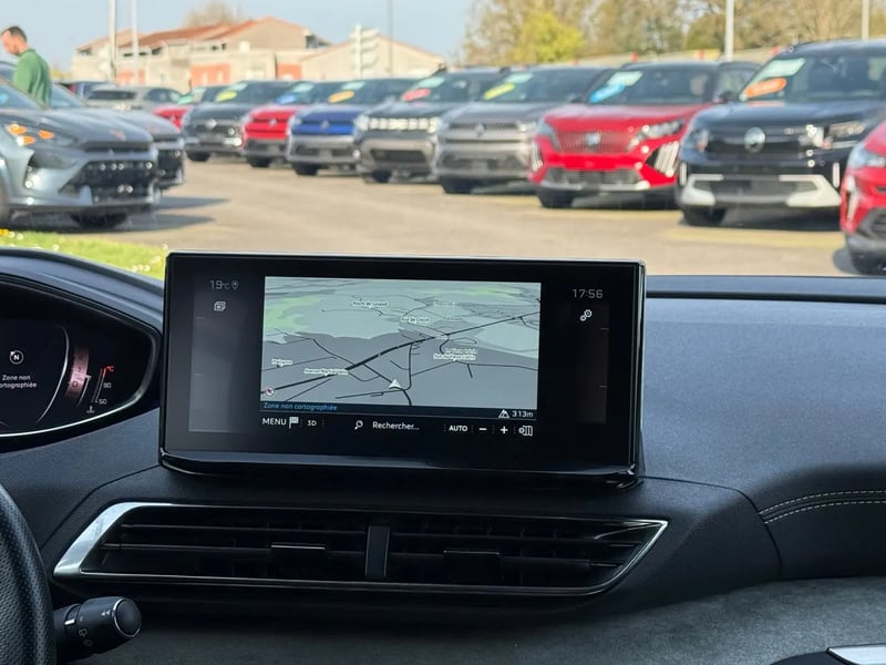 Photo de la voiture PEUGEOT 3008 PureTech 130ch S&S BVM6 GT