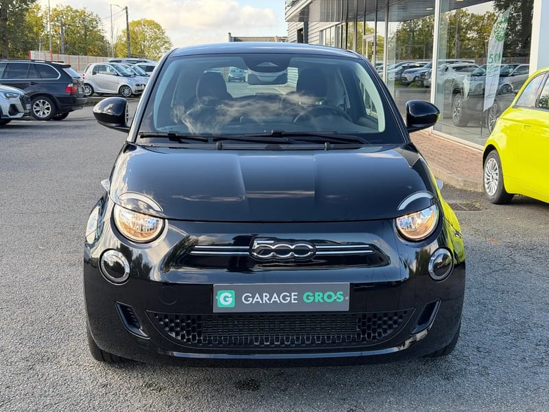 Photo de la voiture FIAT 500e BERLINE 500 e 118 ch Nouvelle 500