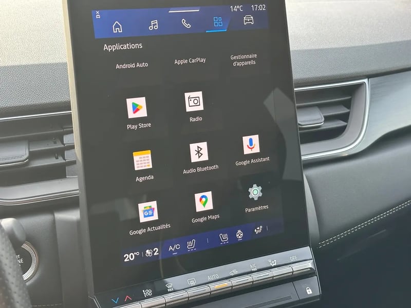 Photo de la voiture RENAULT SYMBIOZ E-Tech full hybrid 145 Iconic