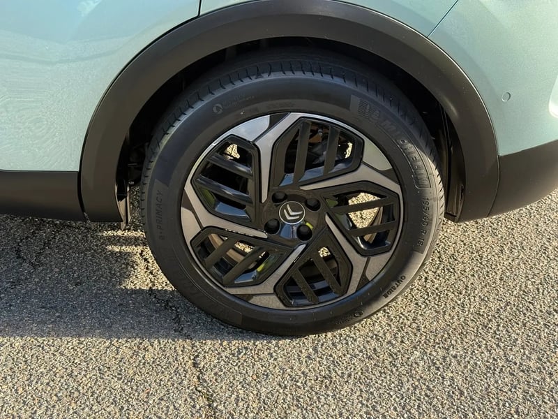 Photo de la voiture CITROEN C4 PureTech 130 S&S EAT8 Shine