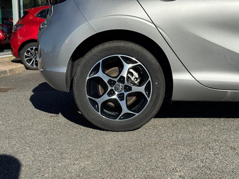 Photo de la voiture MG MG3 1.5 L Hybrid+ 195 ch Luxury
