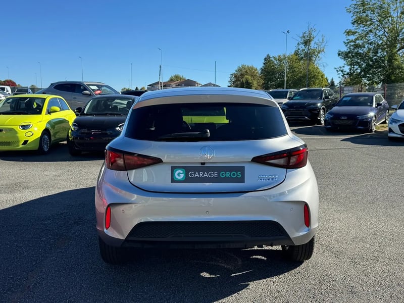 Photo de la voiture MG MG3 1.5 L Hybrid+ 195 ch Luxury