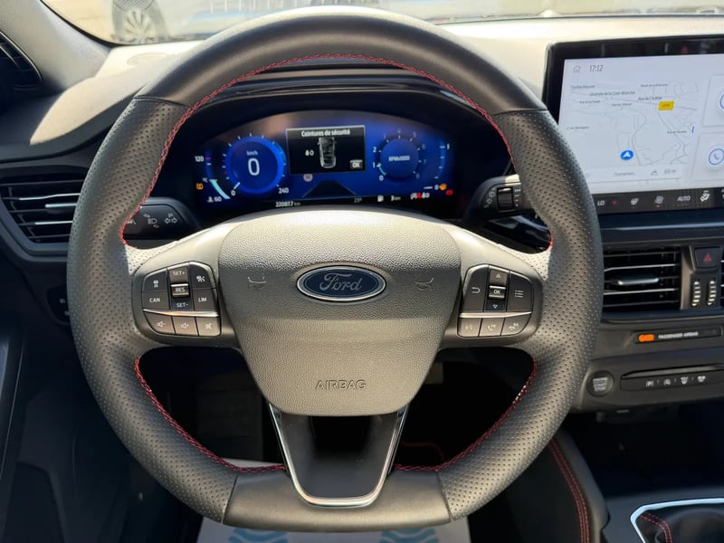 Photo de la voiture FORD FOCUS SW 1.0 EcoBoost 125 S&S mHEV ST-Line X