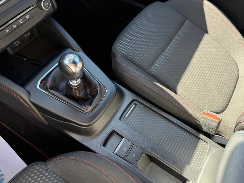 Photo de la voiture FORD FOCUS SW 1.0 EcoBoost 125 S&S mHEV ST-Line X