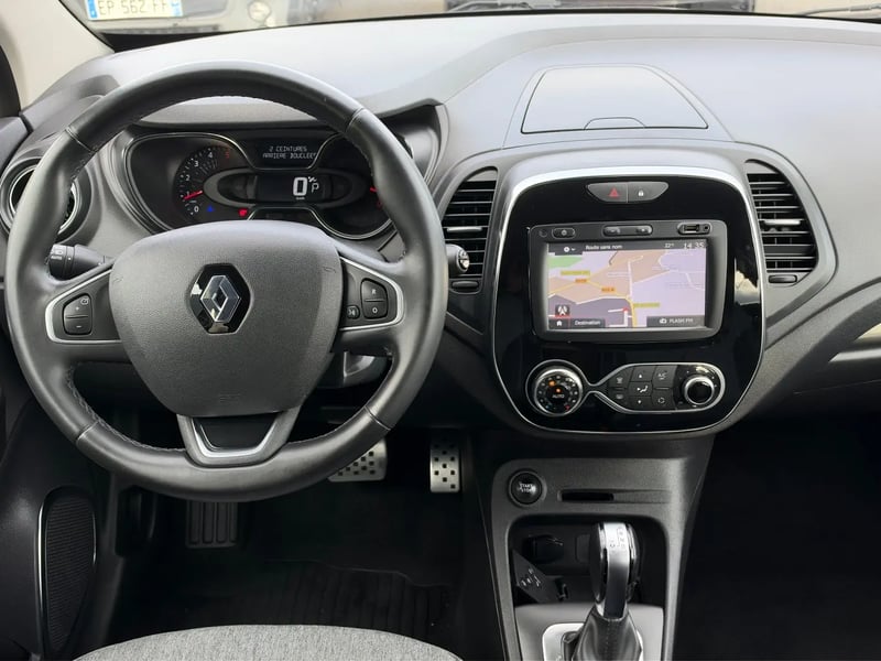 Photo de la voiture RENAULT CAPTUR dCi 90 Energy EDC Intens