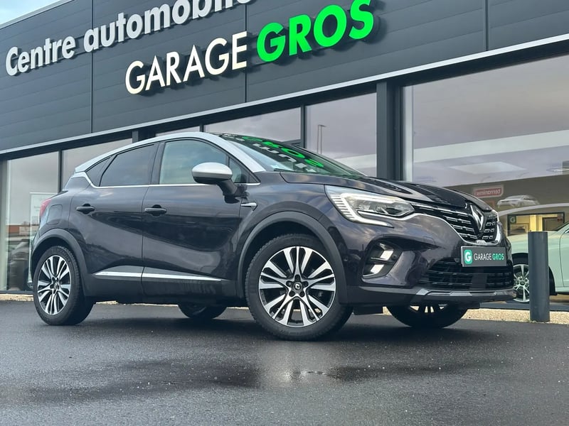 Photo de la voiture RENAULT CAPTUR Blue dCi 115 EDC Initiale Paris
