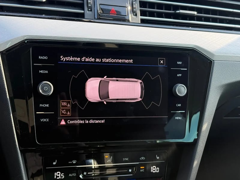 Photo de la voiture VOLKSWAGEN PASSAT SW 2.0 TDI EVO SCR 150 DSG7 Life Plus