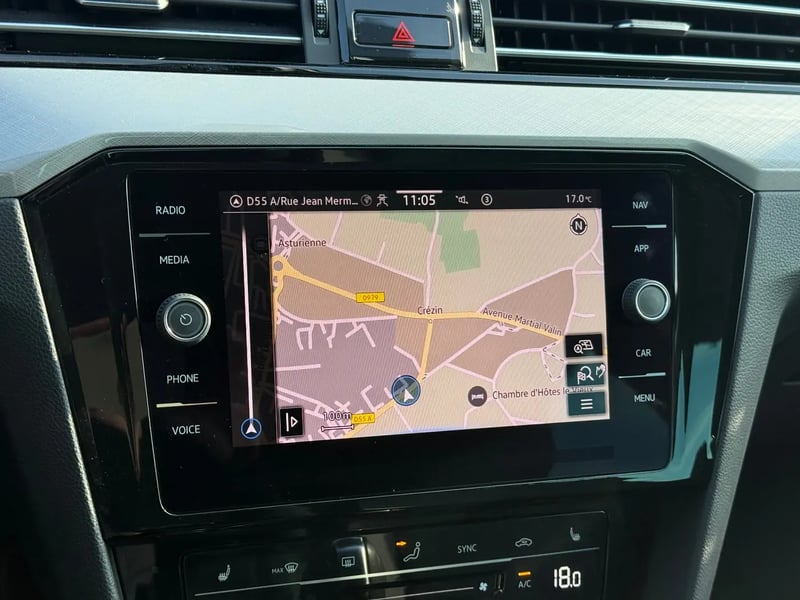 Photo de la voiture VOLKSWAGEN PASSAT SW 2.0 TDI EVO SCR 150 DSG7 Life Plus