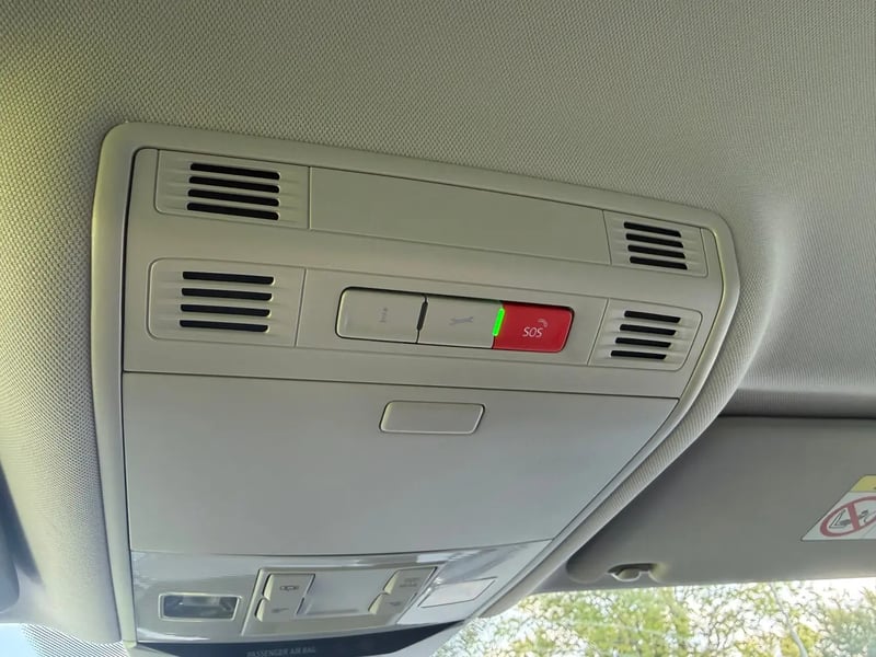Photo de la voiture VOLKSWAGEN PASSAT SW 2.0 TDI EVO SCR 150 DSG7 Life Plus
