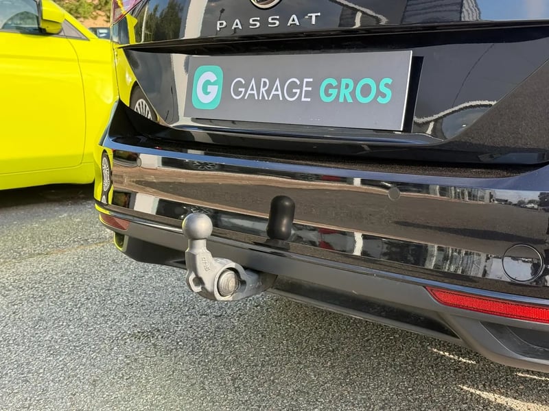 Photo de la voiture VOLKSWAGEN PASSAT SW 2.0 TDI EVO SCR 150 DSG7 Life Plus
