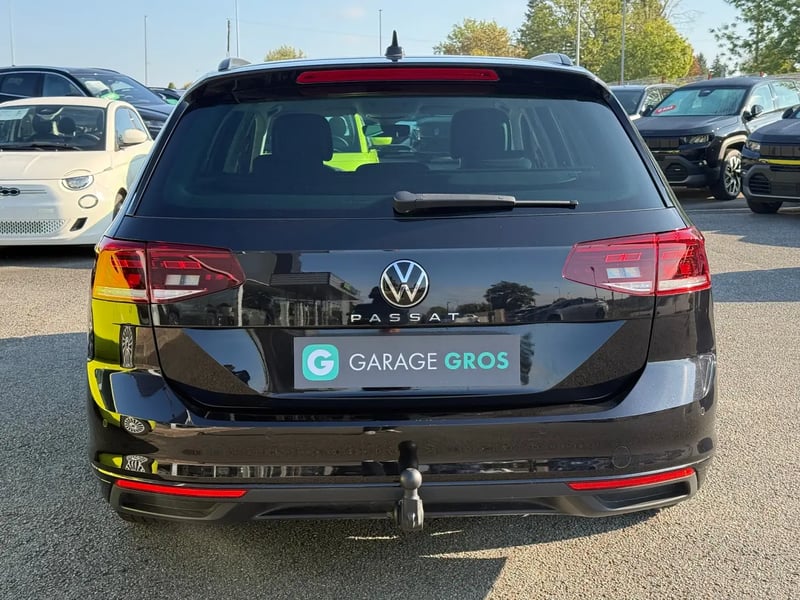 Photo de la voiture VOLKSWAGEN PASSAT SW 2.0 TDI EVO SCR 150 DSG7 Life Plus