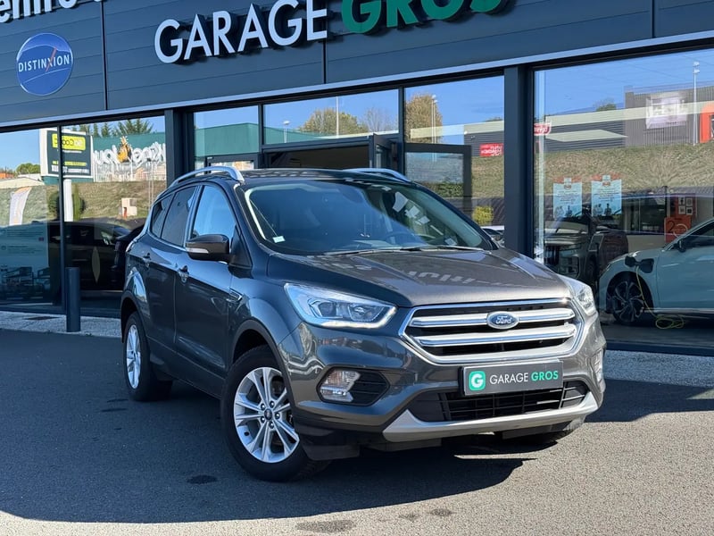 Photo de la voiture FORD KUGA 2.0 TDCi 120 S&S 4x2 BVM6 Titanium