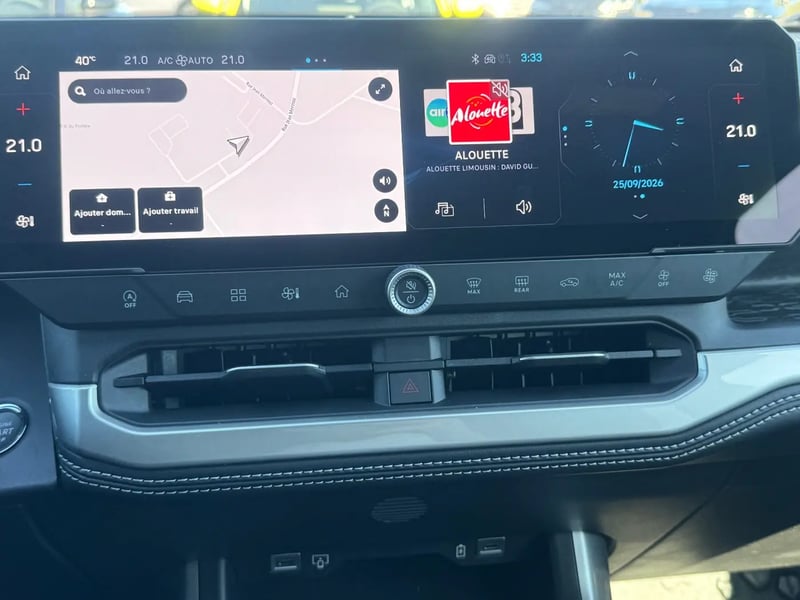 Photo de la voiture JEEP COMPASS 1.2 Turbo T3 145 ch BVR6 e-Hybrid Summit