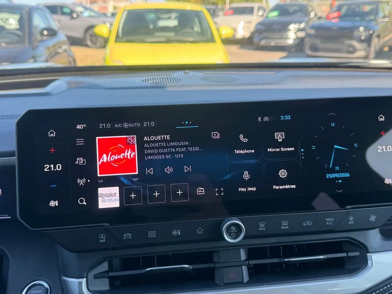 Photo de la voiture JEEP COMPASS 1.2 Turbo T3 145 ch BVR6 e-Hybrid Summit