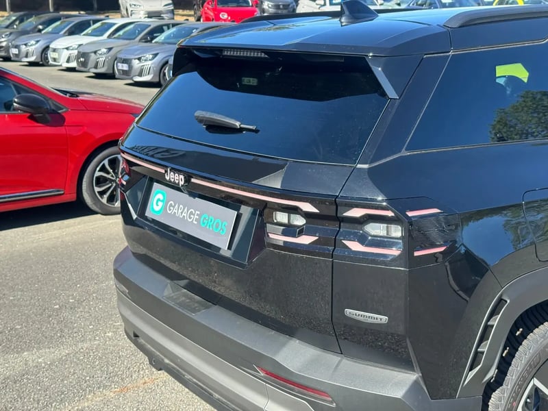 Photo de la voiture JEEP COMPASS 1.2 Turbo T3 145 ch BVR6 e-Hybrid Summit