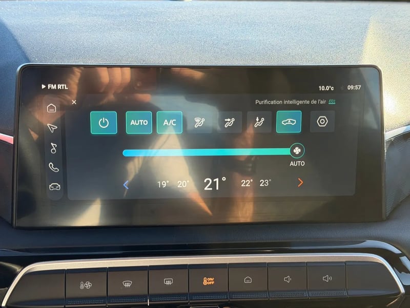 Photo de la voiture MG MG3 1.5 L Hybrid+ 195 ch Standard