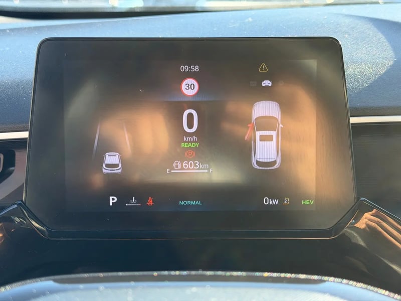 Photo de la voiture MG MG3 1.5 L Hybrid+ 195 ch Standard