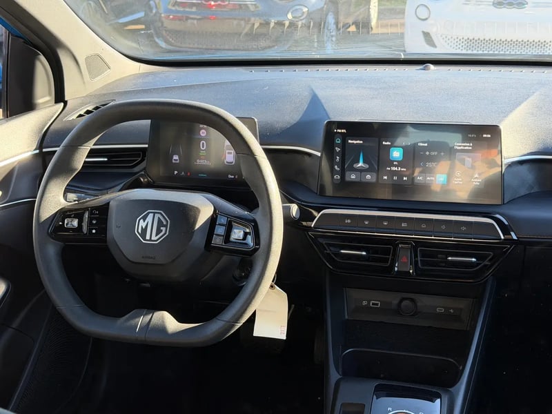 Photo de la voiture MG MG3 1.5 L Hybrid+ 195 ch Standard