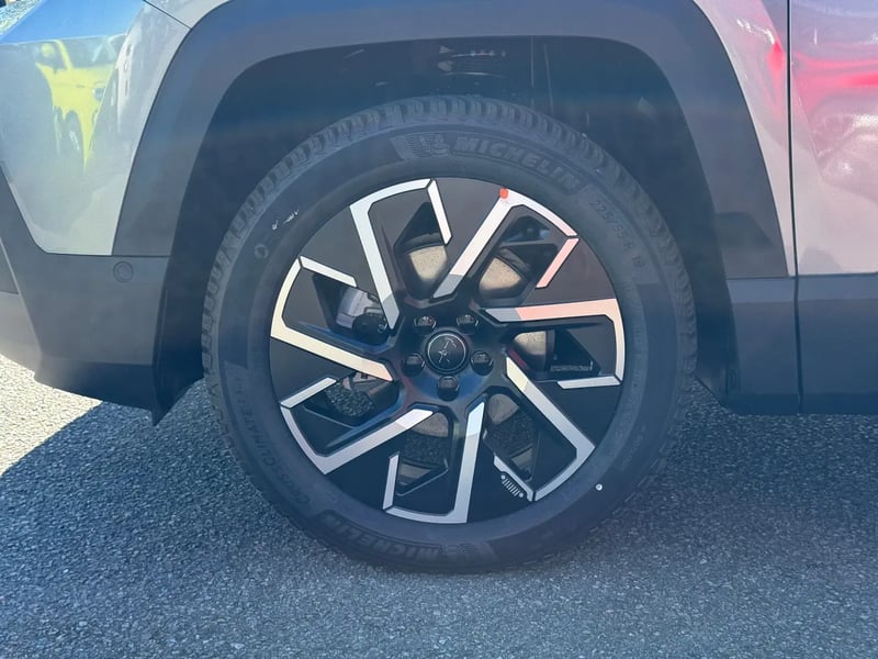 Photo de la voiture JEEP COMPASS 1.2 Turbo T3 145 ch BVR6 e-Hybrid Altitude