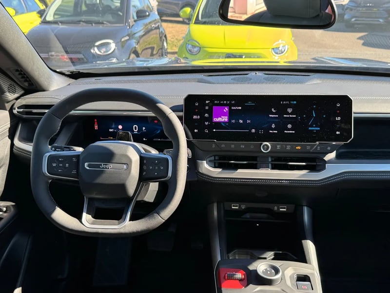 Photo de la voiture JEEP COMPASS 1.2 Turbo T3 145 ch BVR6 e-Hybrid Altitude