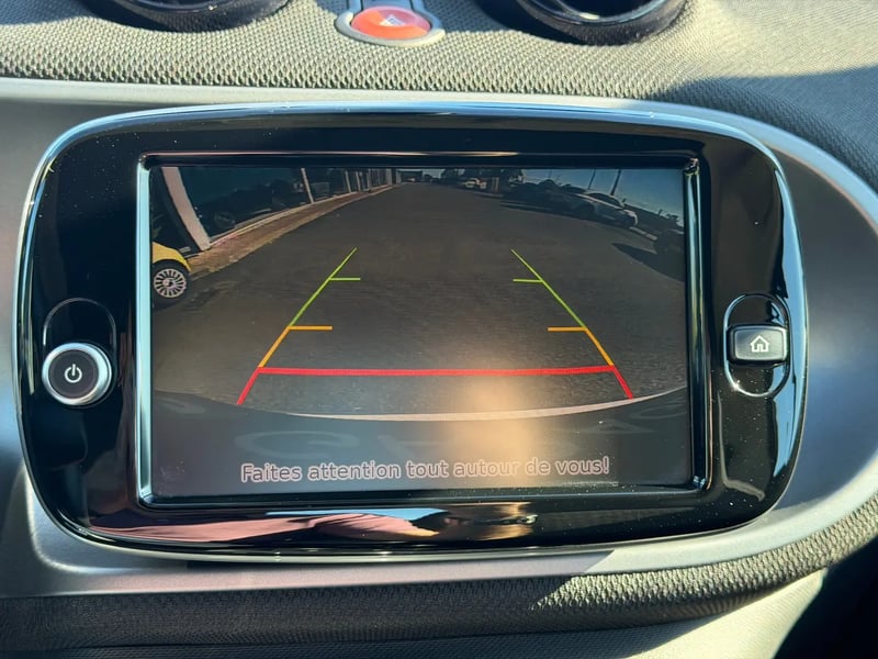 Photo de la voiture SMART FORTWO COUPE EQ 82 ch Passion