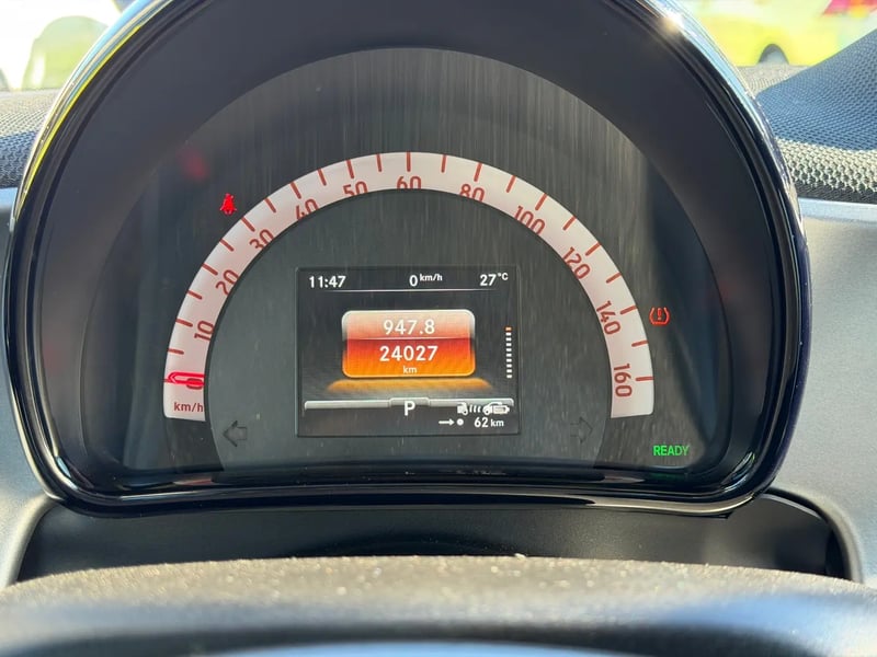 Photo de la voiture SMART FORTWO COUPE EQ 82 ch Passion
