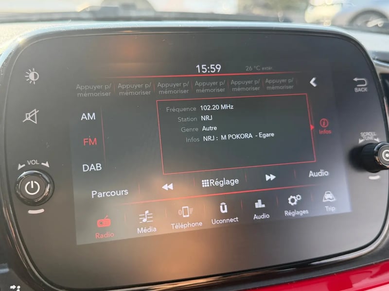 Photo de la voiture FIAT 500 SERIE 9 EURO 6D-FULL 1.0 70 ch Hybride BSG S/S (RED)