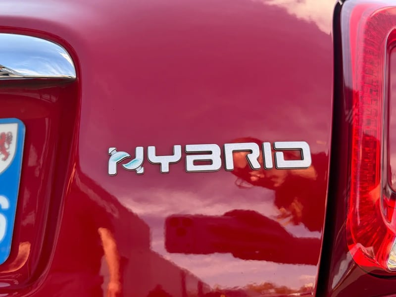 Photo de la voiture FIAT 500 SERIE 9 EURO 6D-FULL 1.0 70 ch Hybride BSG S/S (RED)