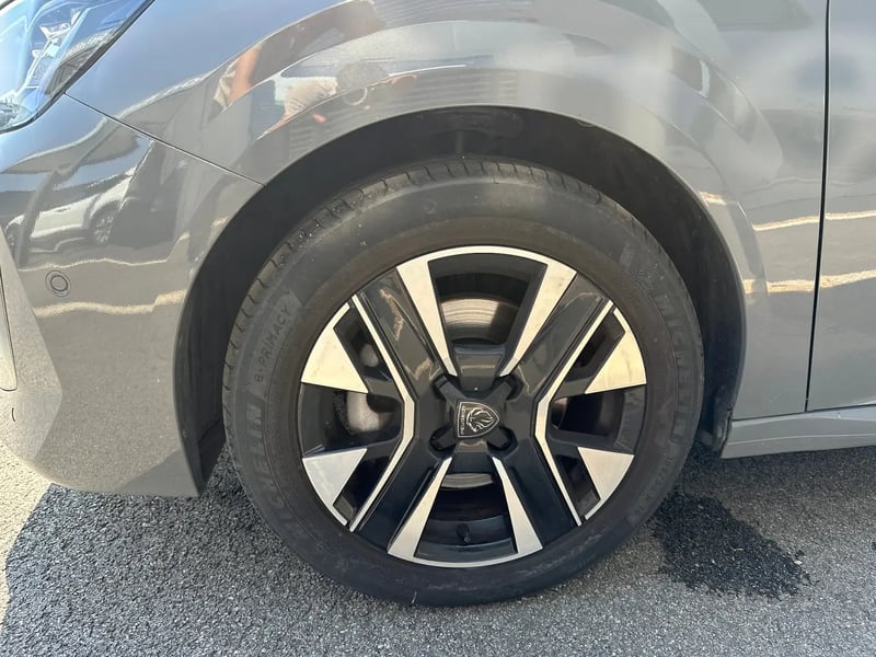 Photo de la voiture PEUGEOT 208 100 S&S BVM6 Allure