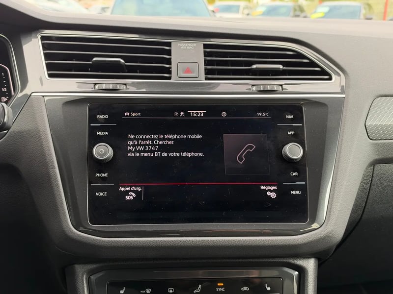 Photo de la voiture VOLKSWAGEN TIGUAN 1.5 TSI 150ch DSG7 R-Line