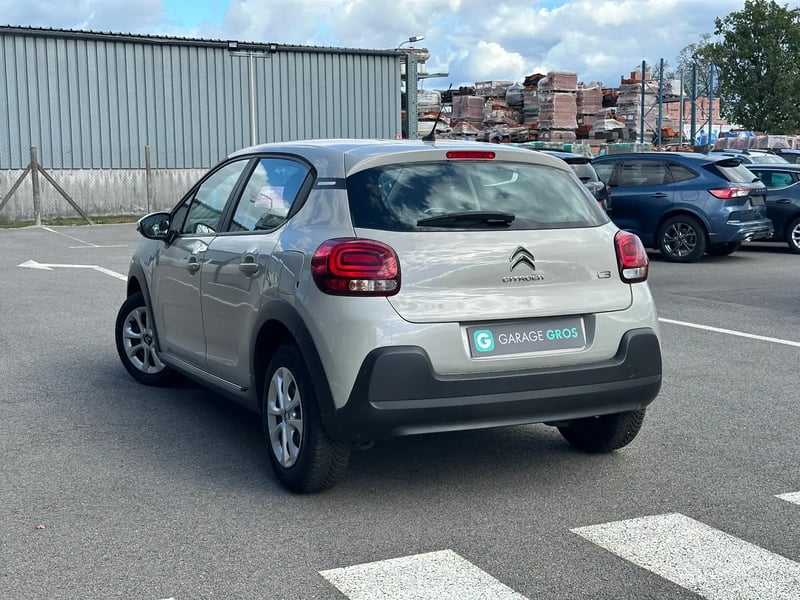 Photo de la voiture CITROEN C3 PureTech 83 S&S BVM5 YOU!