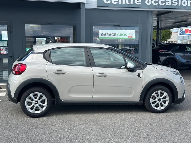Photo de la voiture CITROEN C3 PureTech 83 S&S BVM5 YOU!