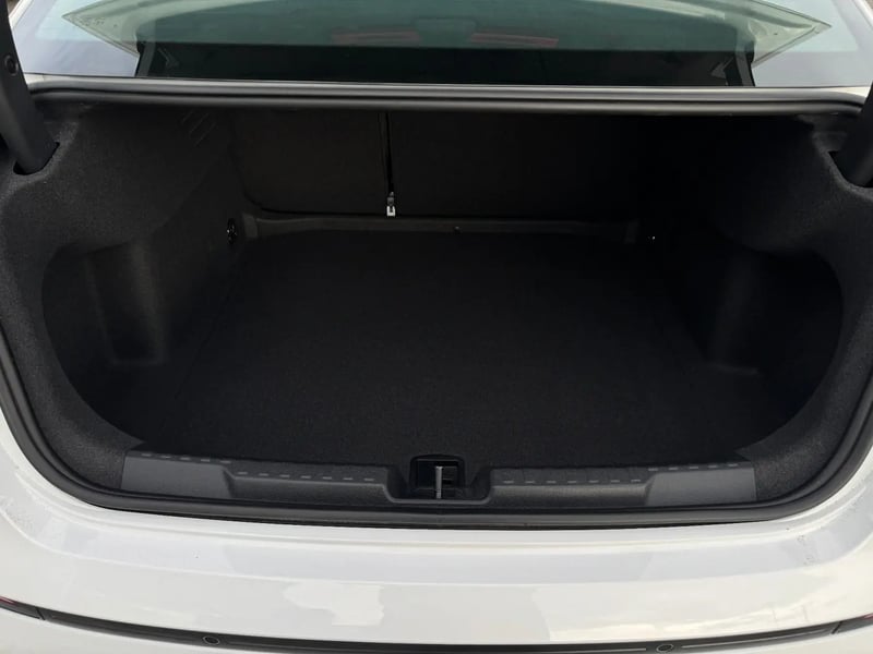Photo de la voiture AUDI A3 BERLINE TFSI Mild Hybrid 116 S tronic 7 Design