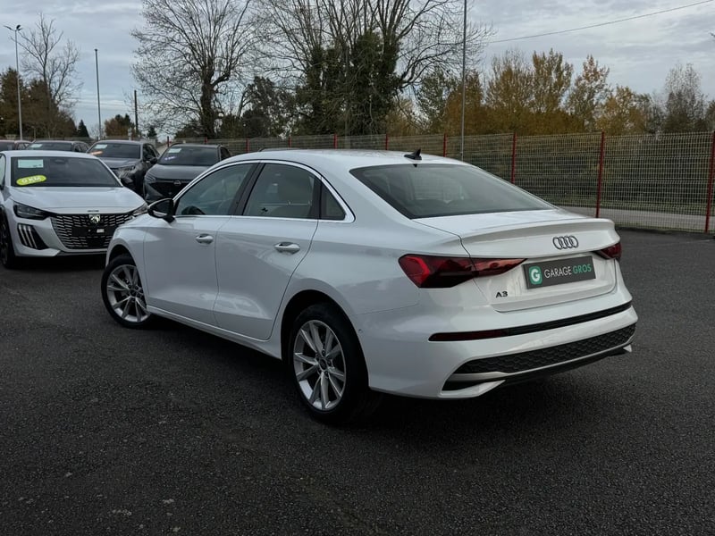 Photo de la voiture AUDI A3 BERLINE TFSI Mild Hybrid 116 S tronic 7 Design