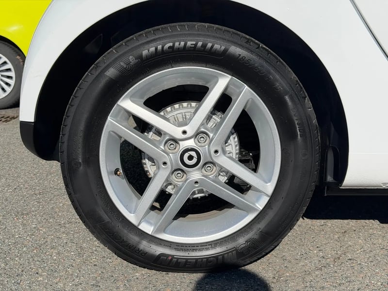 Photo de la voiture SMART FORTWO COUPE EQ 82 ch Passion