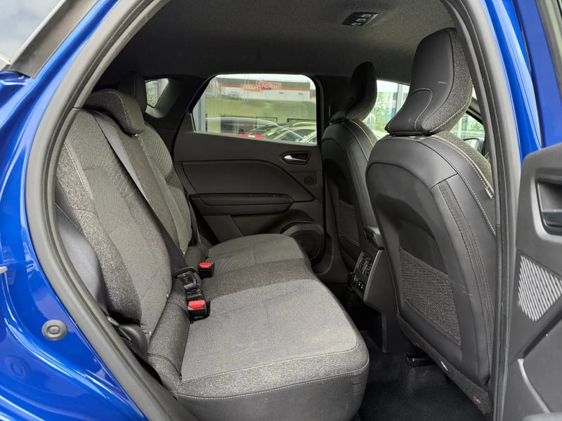 Photo de la voiture RENAULT CAPTUR Eco-G 100 ch Techno
