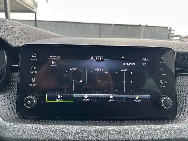 Photo de la voiture SKODA SCALA 1.0 TSI Evo 2 116 ch DSG7 Selection