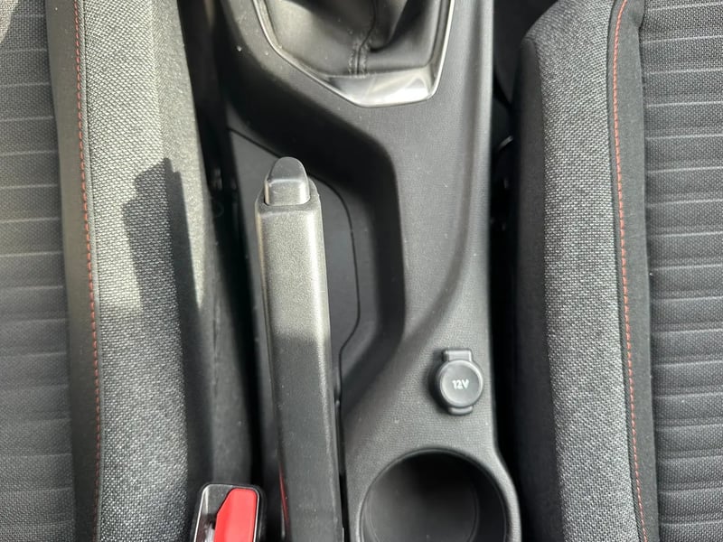 Photo de la voiture PEUGEOT 208 PureTech 75 S&S BVM5 Active Pack