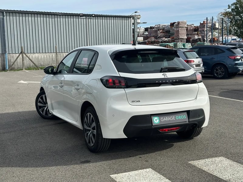 Photo de la voiture PEUGEOT 208 PureTech 75 S&S BVM5 Active Pack