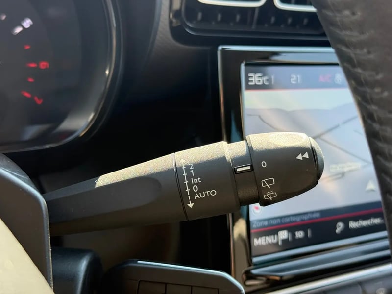 Photo de la voiture CITROEN C3 AIRCROSS BlueHDi 110 S&S BVM6 C-Series