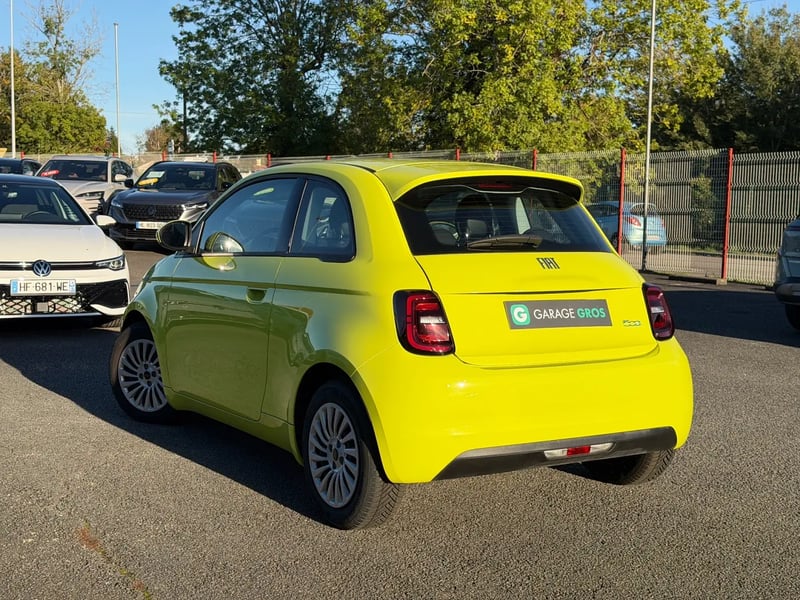 Photo de la voiture FIAT 500e BERLINE 500 e 95 ch Nouvelle 500