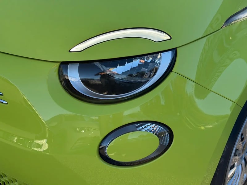 Photo de la voiture FIAT 500e BERLINE 500 e 95 ch Nouvelle 500