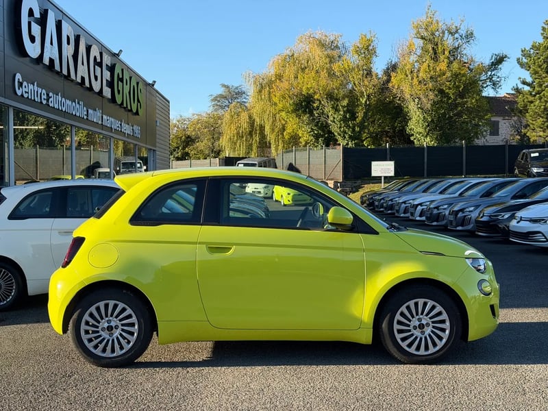 Photo de la voiture FIAT 500e BERLINE 500 e 95 ch Nouvelle 500